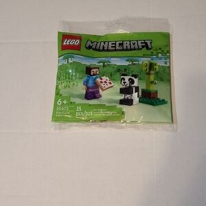 LEGO Minecraft Set with Steve and Baby Panda NWOT Ages 6+ 35 Pieces 30672